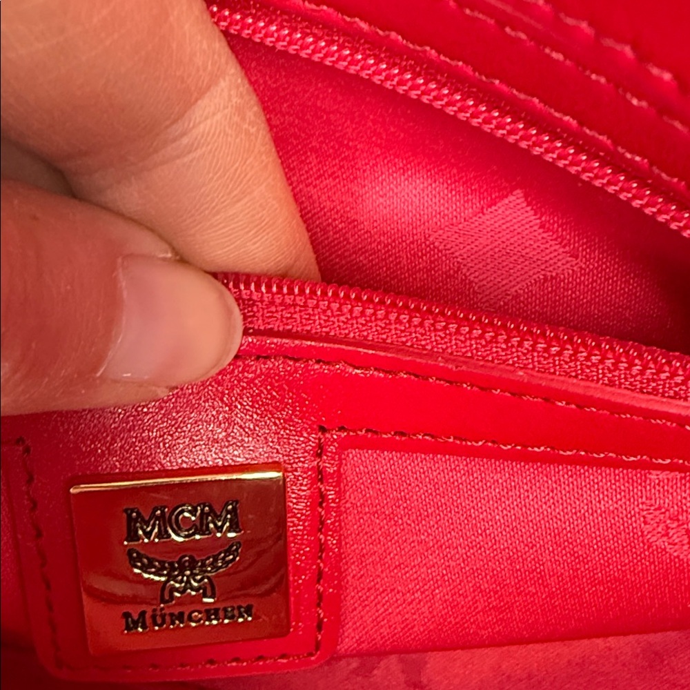 MCM Vintage Red Leather Shoulder Bag with Gold toned Chain - Picture 14 of 16
